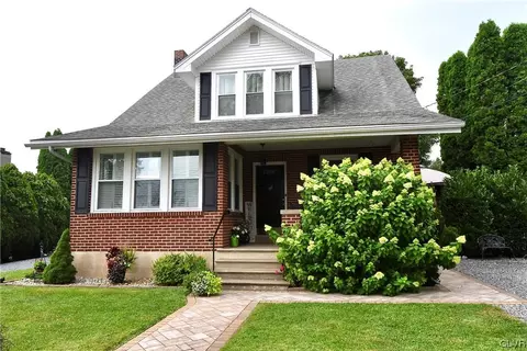 444 Stones Crossing Rd, Palmer Township, PA 18045