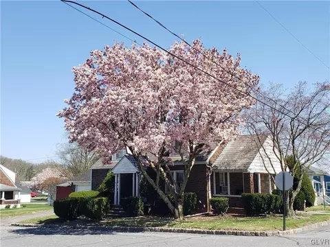 1968 2nd Ave, Bangor, PA 18013