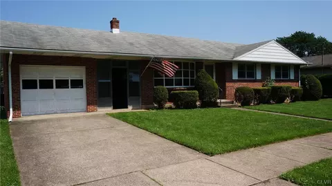 1956 Campbell St, Bethlehem, PA 18017