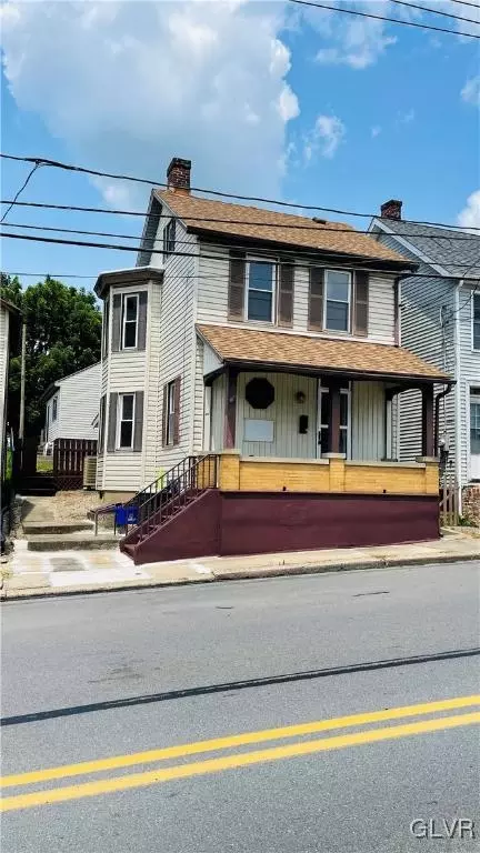 410 Race St, Catasauqua, PA 18032