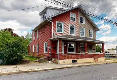 3004 2nd St, Hokendauqua, PA 18052