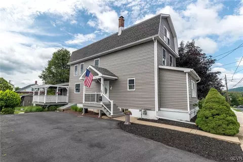 32 Ackerman St, Hellertown, PA 18055