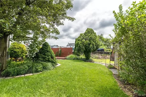 32 Ackerman St, Hellertown, PA 18055 photo 36