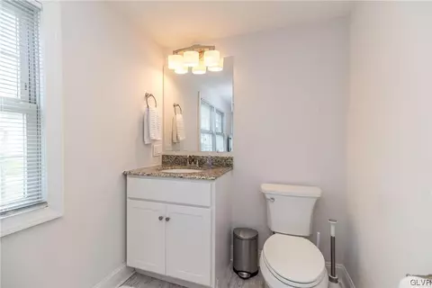 32 Ackerman St, Hellertown, PA 18055 photo 8