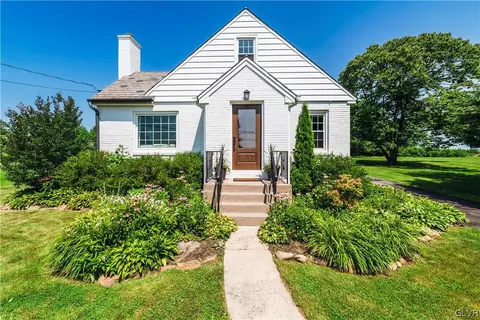 2407 Mechanicsville Rd, Allentown, PA 18104