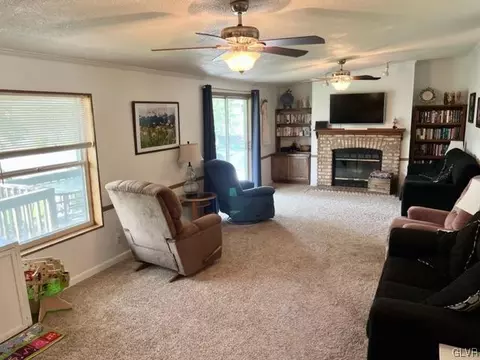 81 Juniper Ct, Bath, PA 18014 photo 8
