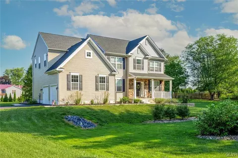 2028 Corning Rd, Palm, PA 18070