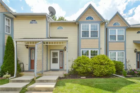 111 Freedom Ct, Bethlehem, PA 18020