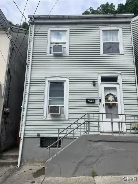 216 Hall St, Allentown, PA 18102
