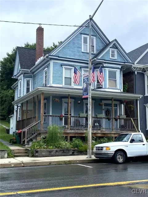 324 N 1st St, Lehighton Borough, PA 18235