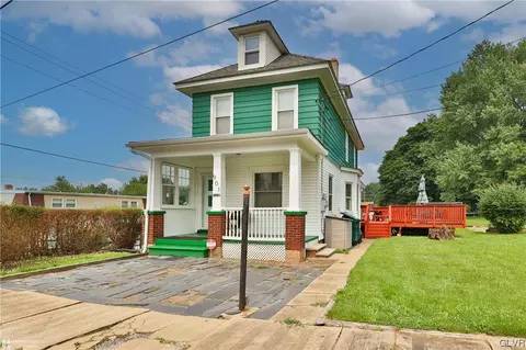 901 Milford St, Palmer Township, PA 18045