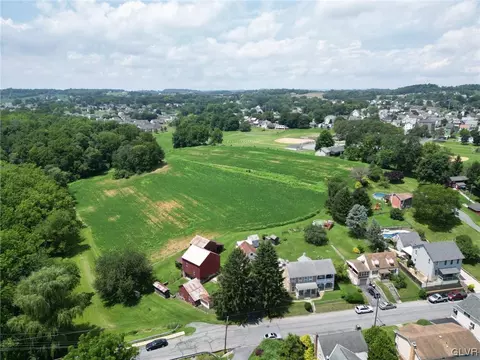 4181 Bridge St, Whitehall Twp, PA 18052