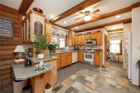 58 Crescent Ln, Barto, PA 19504 photo 17