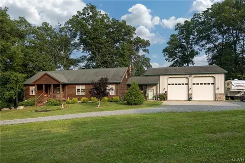 58 Crescent Ln, Barto, PA 19504