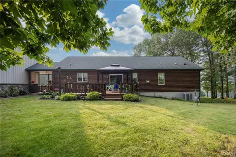 58 Crescent Ln, Barto, PA 19504 photo 10