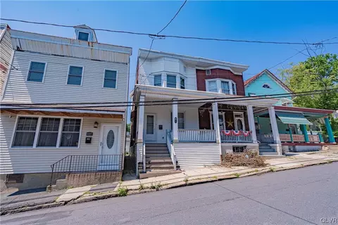 611 3rd St, Pottsville, PA 17901