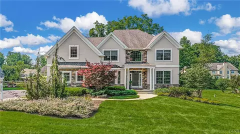 5470 Saucon Ridge Rd, Coopersburg, PA 18036