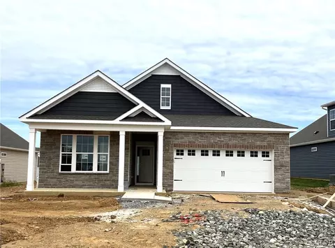 8126 Troxell Ct, Breinigsville, PA 18031