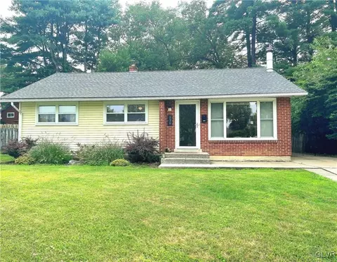 536 College Dr, Allentown, PA 18104