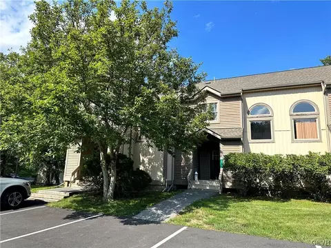 204 Nothslope Ii Rd, East Stroudsburg, PA 18302