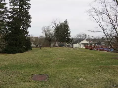 Strauss Avenue, Lower Saucon Twp, PA 18015