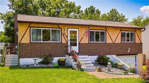 818 Nantucket Cir, Bethlehem, PA 18015
