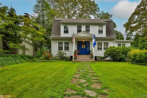 825 Tioga Ave, Bethlehem, PA 18018