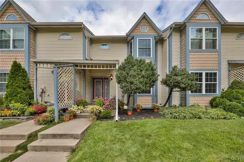 103 Quaker Dr, Bethlehem, PA 18020