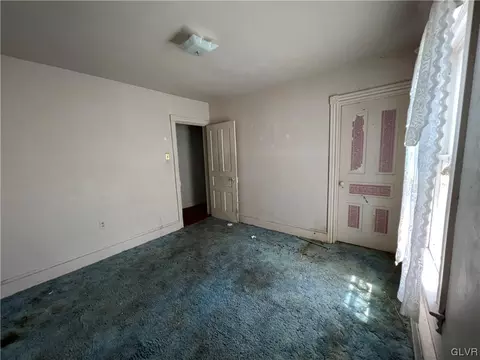 409 E Main St, Bath, PA 18014 photo 21