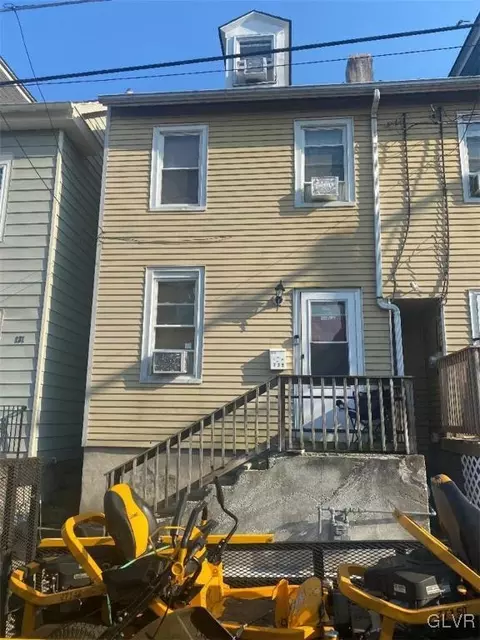 135 E Nesquehoning St, Easton, PA 18042