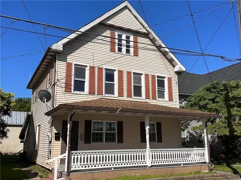 5132 2nd St, Cementon, PA 18052