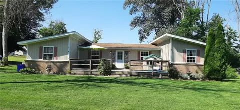 4260 E Landis St, Coopersburg, PA 18036