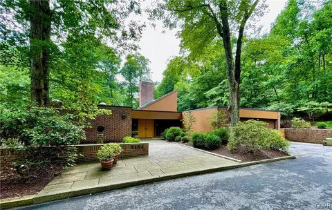 3154 Balsam Rd, Saucon Twp, PA 18034