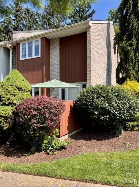 343 Carver Dr, Bethlehem, PA 18017