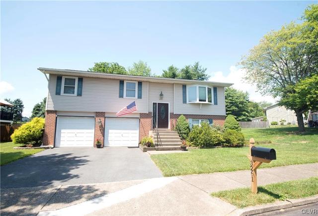 3261 Garrett Rd, Bethlehem, PA 18017