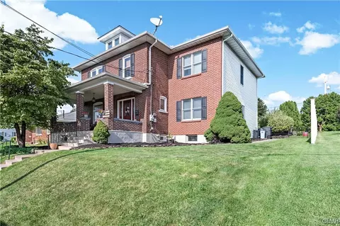 1513 Washington St, Catasauqua, PA 18032
