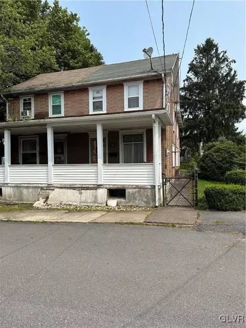 35 W Sherman St, Mcadoo, PA 18237