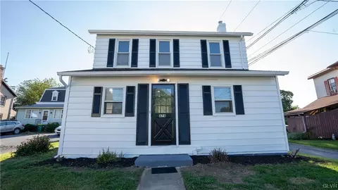 874 Brookside Rd, Wescosville, PA 18106
