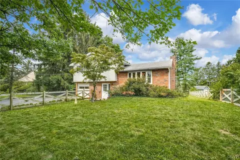 2352 Richlandtown Pike, Coopersburg, PA 18036