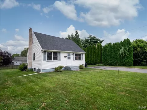 535 Apple Blossom Rd, Forks Twp, PA 18040