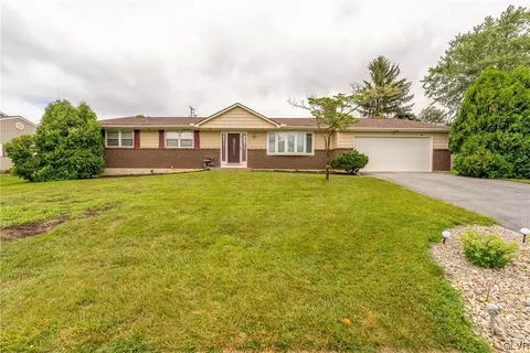 7523 Violet Cir, Macungie, PA 18062