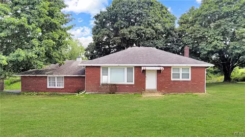 2078 Pleasant View Rd, Coopersburg, PA 18036