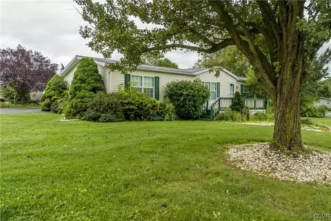 787 Bayberry Dr, Breinigsville, PA 18031