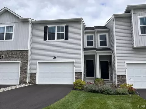 7530 Clayton Ave, Coopersburg, PA 18036