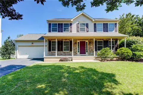 6215 Wheatland Dr, Macungie, PA 18062