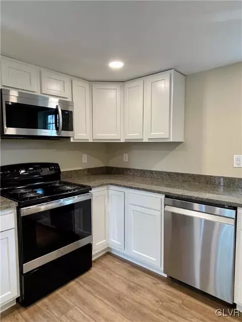 44 E 3rd St, Lehighton, PA 18235 photo 24