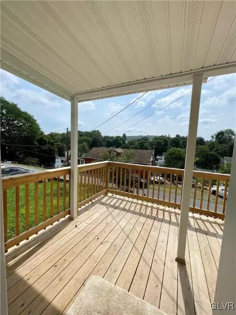 44 E 3rd St, Lehighton, PA 18235 photo 8