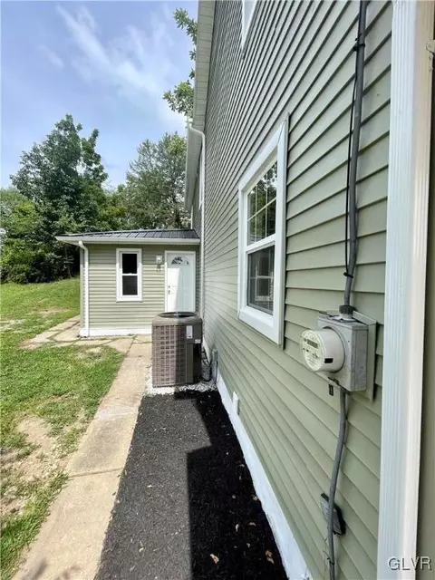 44 E 3rd St, Lehighton, PA 18235 photo 50