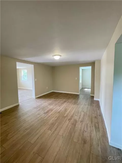 44 E 3rd St, Lehighton, PA 18235 photo 41