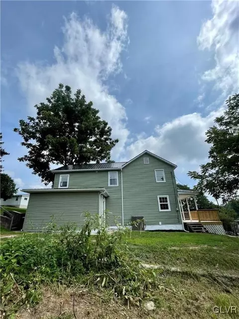 44 E 3rd St, Lehighton, PA 18235 photo 7